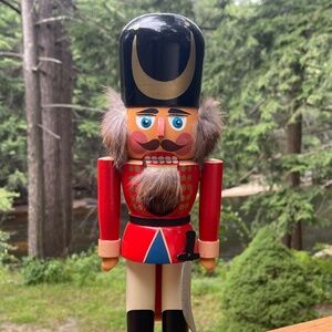 Vintage Nutcracker Erzgebirgische Volkskunst German Democratic Republic